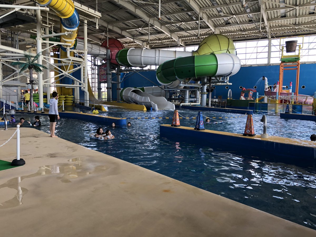 スパワールド世界の大温泉公式 どうも温浴亭くまおです 10月のお風呂は 男性 4階ヨーロッパゾーン 女性 6階アジアゾーン となります プールも毎日無休で 平日10 00 17 00 休日10 00 19 00 お待ちしていますね スパワールド スパプー 温泉 プール