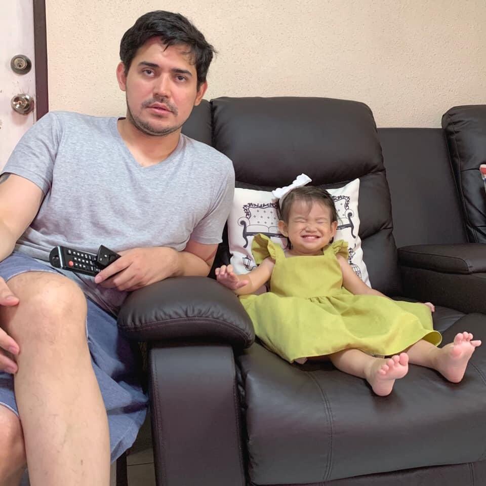 PaoloContis6's tweet photo. Game 1 na ng NBA kanina, pero FROZEN pinapanuod ko 🤷🏼 https://t.co/fvPcT0vxvR
