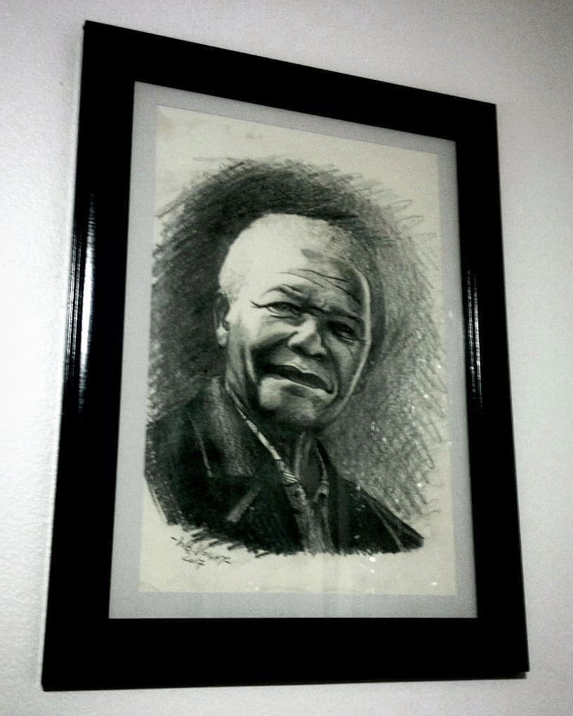 sa_artists's tweet photo. Credit to @wbvoight : Sold - my 2017 Nelson Mandela pencil sketch #warrenvoightfinearts #art #artist_worldly #artsy #artdisplay #artlife #artgallary #nelsonmandela #madiba #southafrica #southafricanart #artsouthafrica #saart #freedomfighter #leadership #… https://t.co/npdkIyEOIA https://t.co/zvxWuHkiim