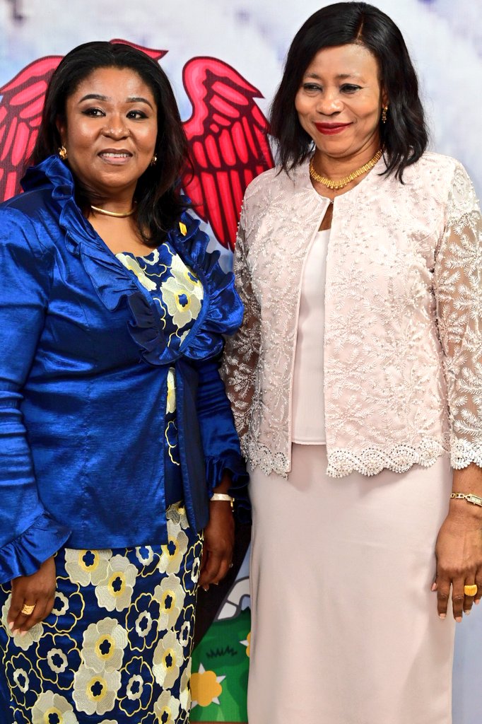 FMWR_Nigeria's tweet photo. Until her redeployment to @FMWR_NGR , she served as  Permanent Secretary, Service Welfare Office (SWO), Office of the Head of the Civil Service of the Federation (OHCSF),@MNDA_Ng, @PowerMinNigeria . 
She was received by the out-going Permanent Secretary, Ekaro Comfort C. Mrs. https://t.co/KAWM0zmvJC