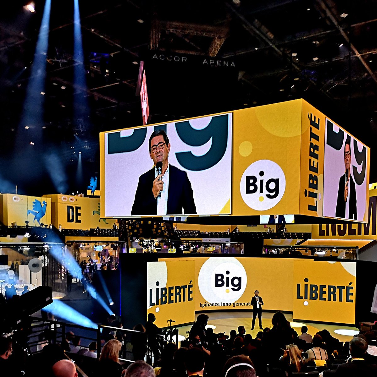 FoodWineStyle's tweet photo. "Entrepreneurs, on a besoin de votre vent de #LIBERTÉ" @Bpifrance #BIG2020 @NicolasDufourcq https://t.co/wOSOZbTBza
