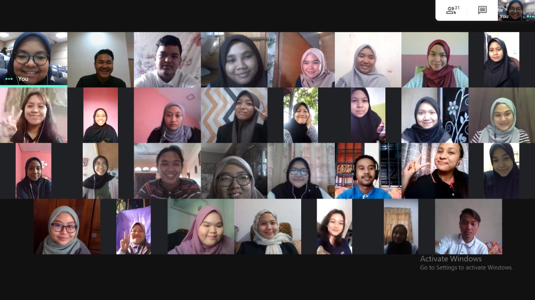 FaizzahN27's tweet photo. Terima kasih UiTM, Terima kasih MPP, terima kasih PM. MDS fangsyen ♥
#mysticalMDS
#MDSmaya
#MDSUCS https://t.co/KTLTo3fF55