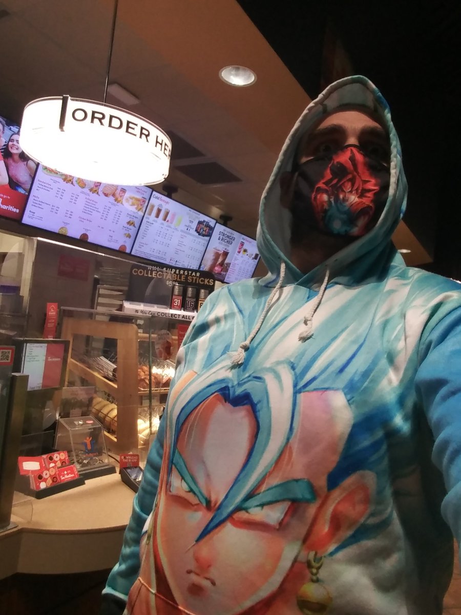 DavidRGallo1989's tweet photo. My Dragon ball Z mask https://t.co/IC2WjhRYnr