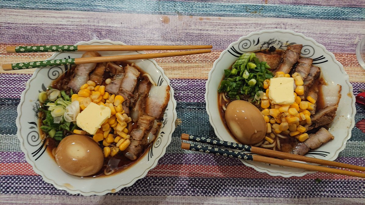 GPurtskvanidze's tweet photo. 子供生まれたから時間ないのでパンほとんど作れないが昨日頑張ってパン以外に好きな日本の食べ物を作りました。味噌ラーメンです。私にとっては豚骨ラーメンの方が美味しいがさすがに豚骨のスープを作れません（全くないの時間がかかりますから） https://t.co/eJWDDx1QN7