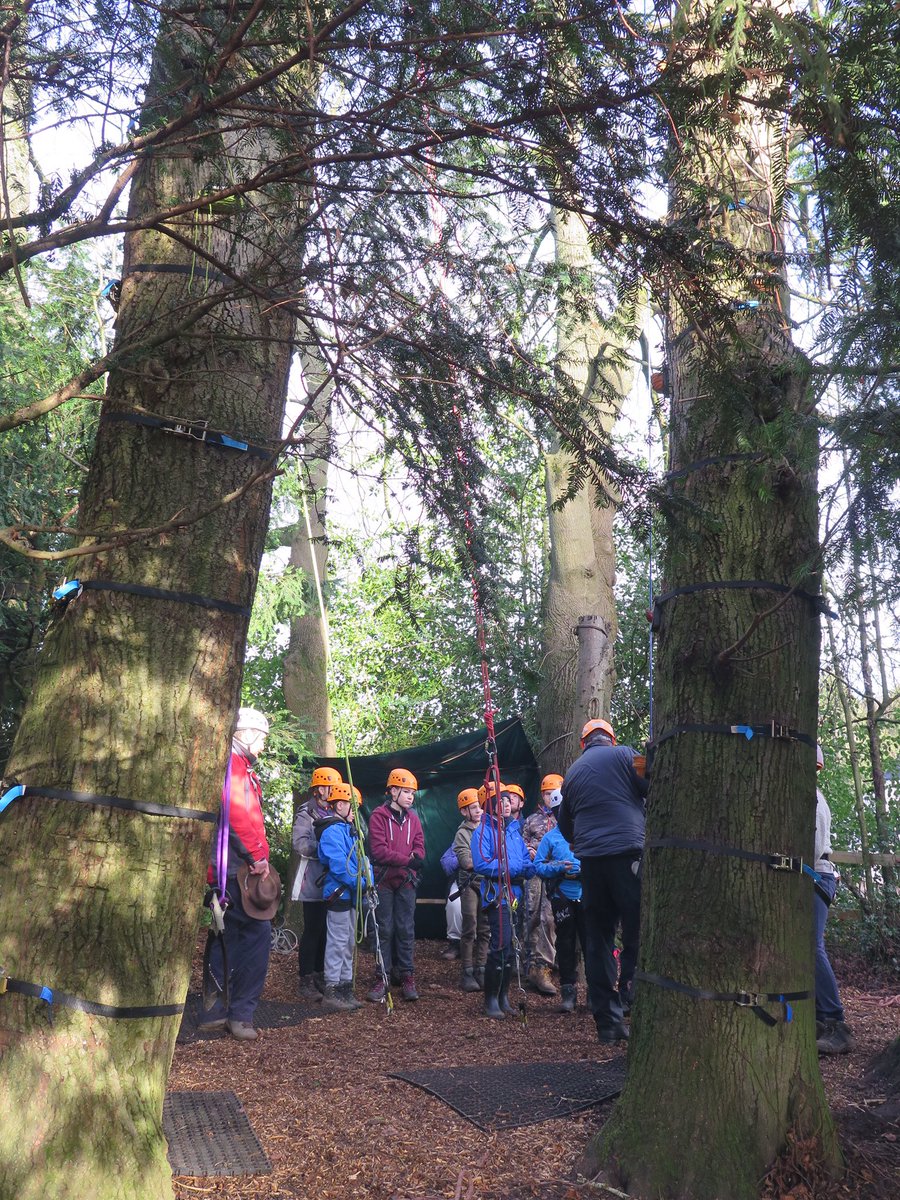 iceSCOUTcamp's tweet photo. #adventurous times at #icescout ! #scouts #guides #campingindecember @blackwelladventure #throwbackthursday https://t.co/Z7Y8A4jcJj
