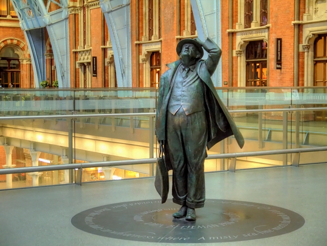 JTBellfoundry's tweet photo. Happy #NationalPoetryDay📜

Former Poet Laureate John Betjeman was famously interested in bells, with his blank verse autobiography titled “Summoned by Bells”, published in 1960. 

We’re grateful for a donation received from the @BetjSoc, contributing towards our fundraising. https://t.co/VjaPEn0TYs