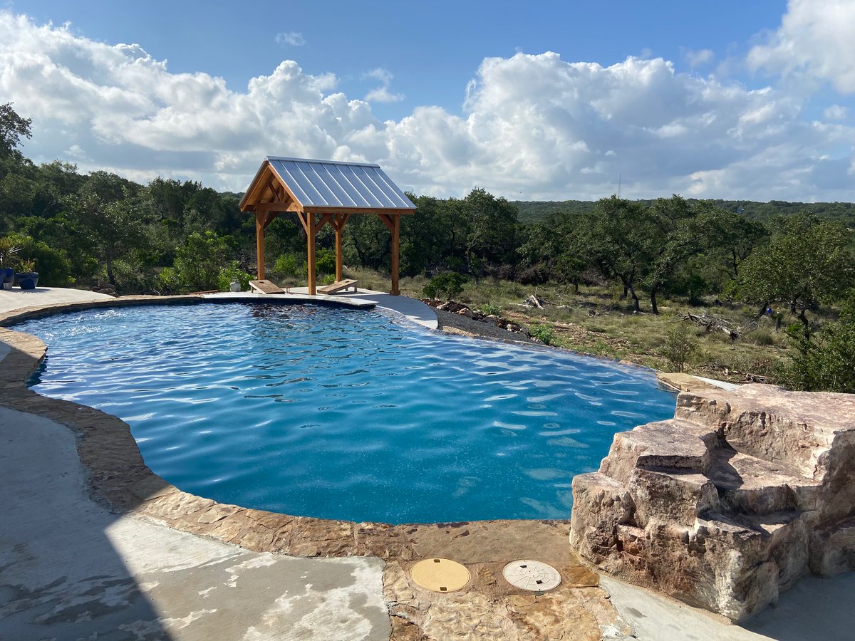 _vacationoasis_'s tweet photo. Life, Love and the Pursuit of getting a Pool.  #oasis #backyard #swim https://t.co/Uv8OK8Ve7G