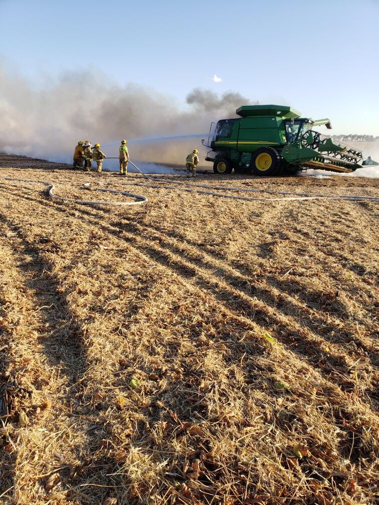 brianwakeley's tweet photo. Wausa Fire hit the trifecta yesterday. Three fires in 3 1/2 hours was brutal, but we have a great crew. Thanks to the the fire crews from Bloomfield, Osmond, Randolph, and Plainview for helping out. All you farmers showing up with disks, THANK YOU. #WVFD&RS https://t.co/vvMLPg9X2t