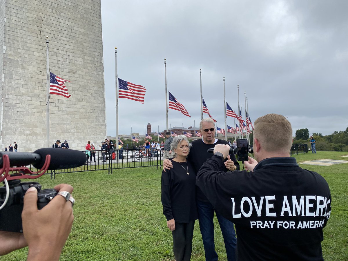 If YOU LOVE AMERICA.... PRAY FOR AMERICA!!  This is what we do!  Believe that God can turn it all around!!