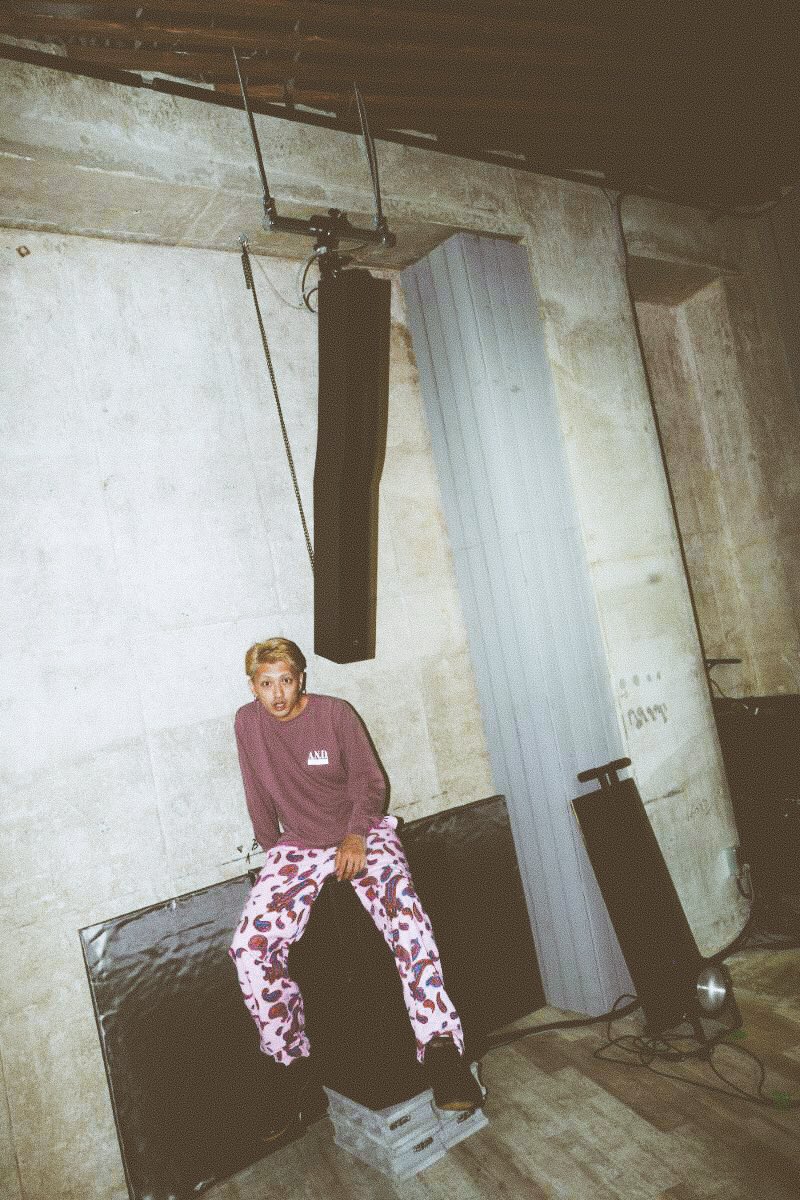 A.N.D. 2020
AUTUMN COLLECTION
a-n-d-now.tokyo/2020autumncoll…
PHOTO / KOUICHI NAKAZAWA
MODEL / MUGIHO
DIRECTION / AI NISHIYAMA