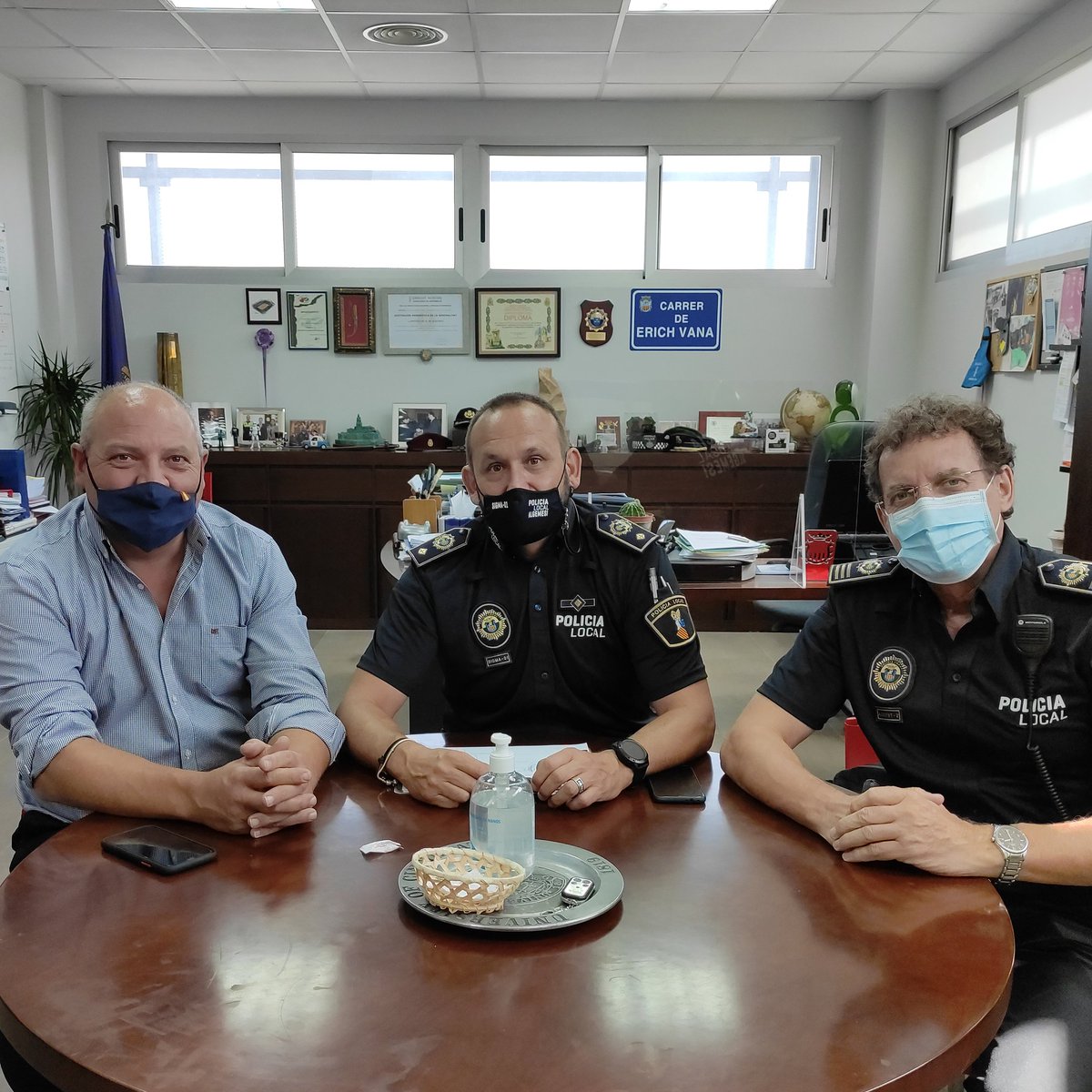 EMPAL es reuneix amb Erich Vanacloig, Comissari de la PLA d'Algemesí i Juan March Intendent de la PLA d'Algemesí per abordar temes de seguretat i problemàtiques en els Polígons Industrials i Comerç Local. <a href="/sigma01pla/">Erich Vanacloig</a>