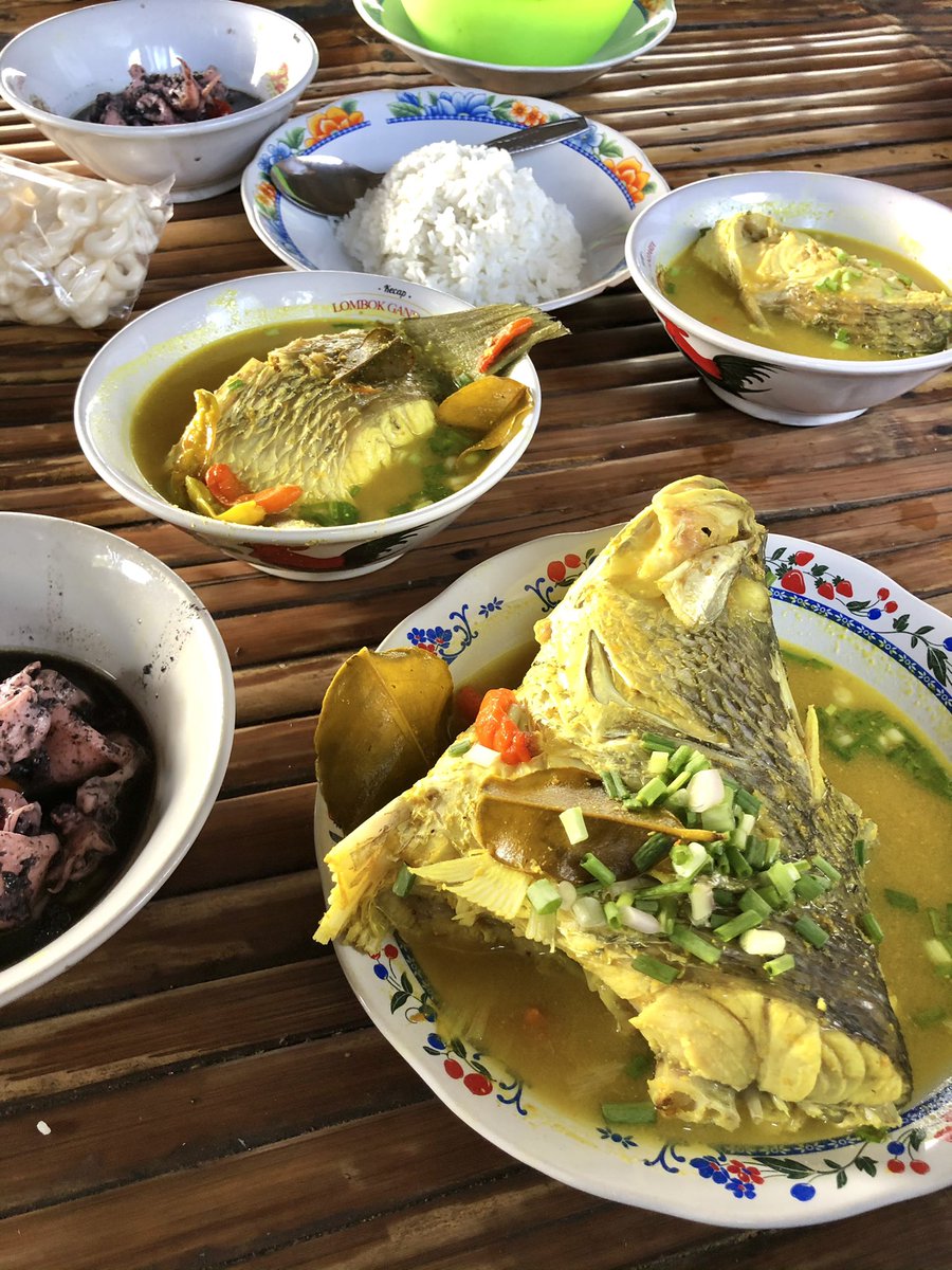 dewahoya's tweet photo. KULINER KATEGORI HIDDEN GEMS DI KOTA GERSIK ❤️ https://t.co/FnsRD9sJC6