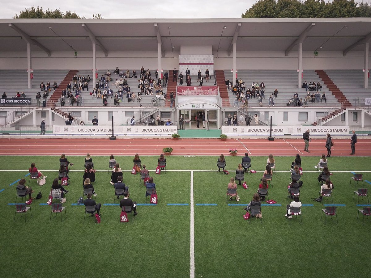 Adnkronos's tweet photo. A Milano #Bicocca i ‘Graduation days’ per chi si è laureato durante il lockdown #bicoccagraduationdays
https://t.co/9ZvWlOjNR6 https://t.co/SeJkbQsTpj