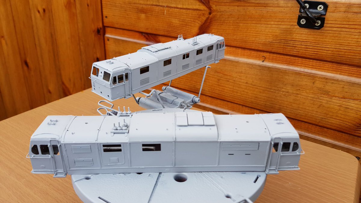 wcrpaul's tweet photo. #TMRGUK Etch primed. #MSL #EM1 #Woodhead #kitbuilt #modelrailways https://t.co/QHVRGnKaNX