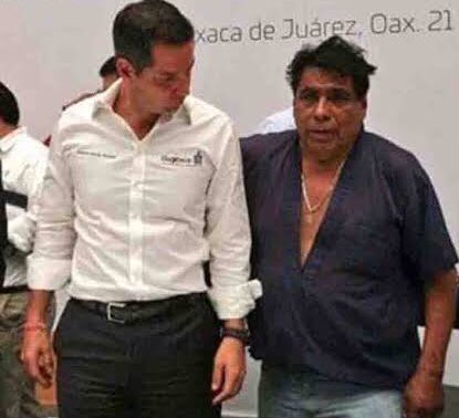 VitoArturo's tweet photo. Disculpe las molestias que esto le ocasiona, el amiguito de @alejandromurat lo está presionando @NADIASANABIA @chumbert1 @MLS_censura @DenunciaEnOax @PeatonVigilante @Pharmaguru1 @adrian_benfield @Quintana_Troll @mariuco70 @escaparate_oax @miguel_danteF @RocioAragonOax @bekhuu https://t.co/2d1GkSkEIe