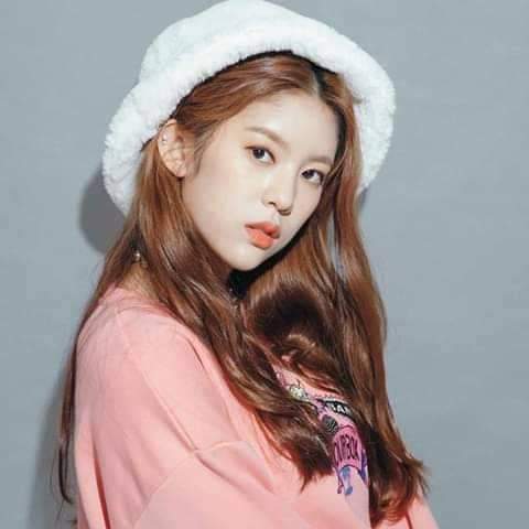 Merryyoo3's tweet photo. Momoland fans have a right to speak up with this issue have a right to granted my wish because we help you too to grown and we want daisy back please granted it for merries 

#WeWantDaisy
#MLDLetDaisyFree 

@MMLD_Official 
@mld_official_ https://t.co/6vaHXkyFZB