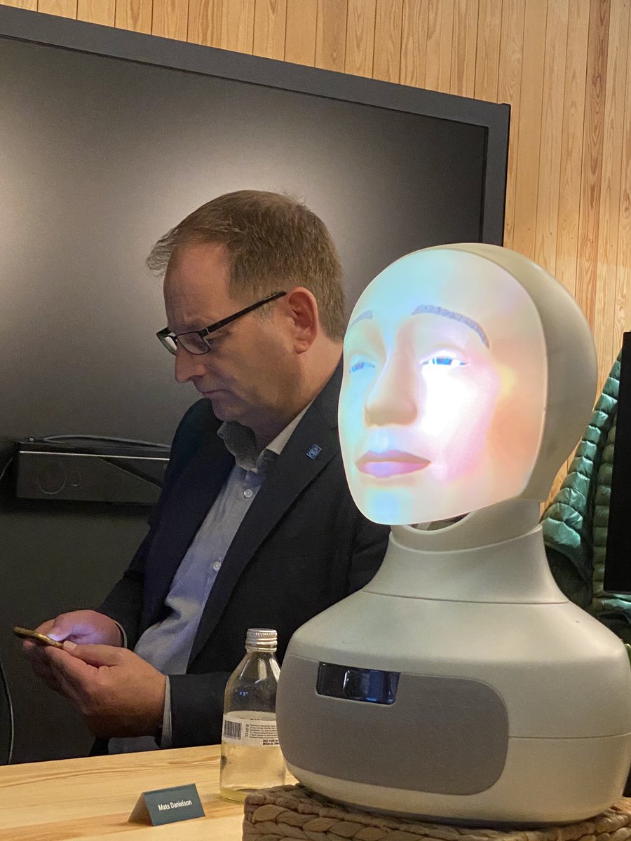 Inauguration of KTH Digital Futures in the presence of education minister <a href="/ernkrans/">Matilda Ernkrans</a> rector <a href="/SigbrittK/">Sigbritt Karlsson</a> mayor @SthlmMayor and more #digitalfutures #KTH