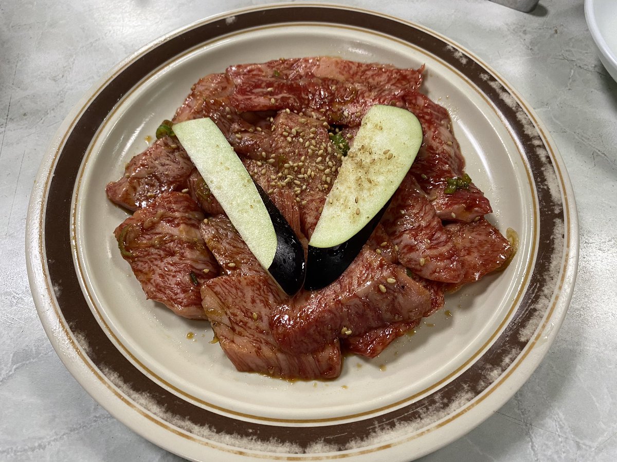 Kt19プロデュース 今日は 吉祥寺の李朝園で絶品ハラミをはじめ焼肉を堪能しました 吉祥寺ではコロナ禍の中 芙蓉亭や葡萄屋と言った名店が閉店しましたが 李朝園には頑張って貰いたいですね 吉祥寺 焼肉 李朝園 ハラミ 吉祥寺グルメ
