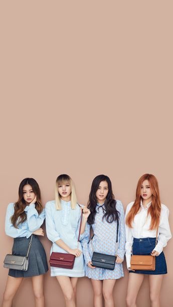 a THREAD of group pics and cover magazines where Jennie isn’t the center despite her being the center of bp