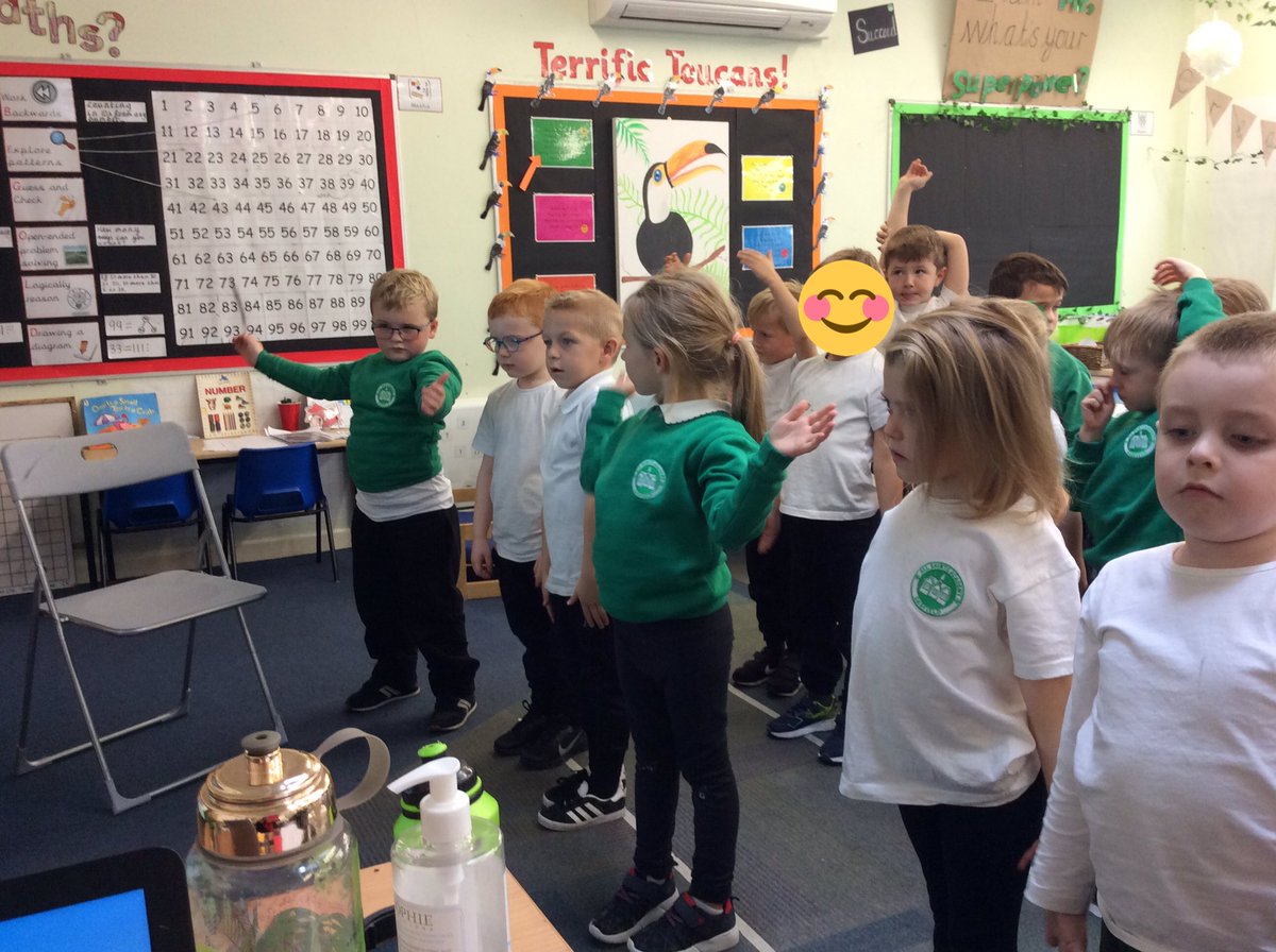 ASALeavers261's tweet photo. The Terrific Toucans have been practising some mindfulness this afternoon during assembly time. We concentrated on our breathing and made mindful rainbows. ๐ Itโs been a busy day for us so itโs been lovely to take time to breathe and reflect. ๐ญ๐๐งก๐ค #ASADarfield https://t.co/3zXnq0m7Fp