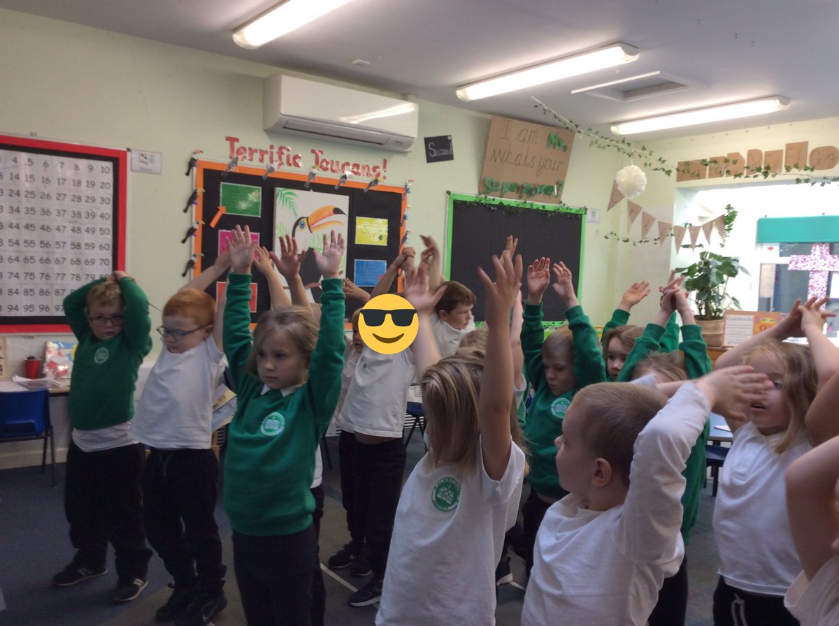 ASALeavers261's tweet photo. The Terrific Toucans have been practising some mindfulness this afternoon during assembly time. We concentrated on our breathing and made mindful rainbows. ๐ Itโs been a busy day for us so itโs been lovely to take time to breathe and reflect. ๐ญ๐๐งก๐ค #ASADarfield https://t.co/3zXnq0m7Fp