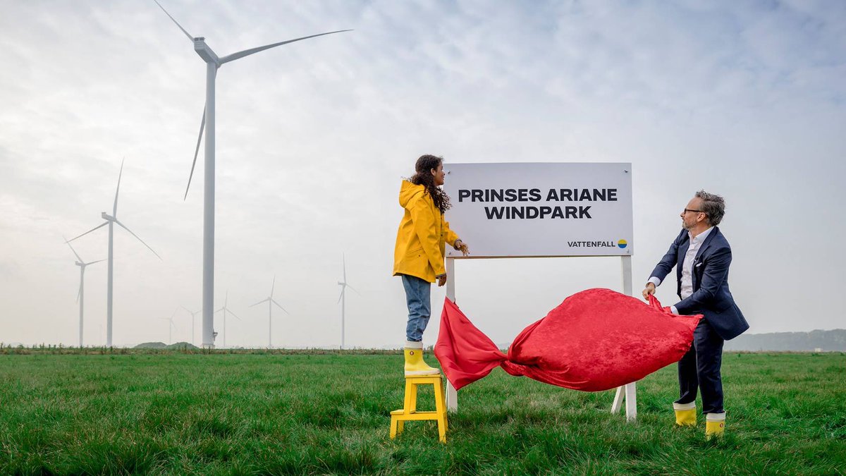 AccountExit's tweet photo. Gisteren een mooi moment: opening van het Prinses Ariane Windpark Wieringen. Van Gelder tekent voor ontwerp &amp; realisatie van bekabeling, glasvezel, wegen en opstelplaatsen. Trots op het team van Vattenfall en @vGelderGroep #energietransitie #trotsopVG #integraalwerken #windparken https://t.co/Eazt60qjpt
