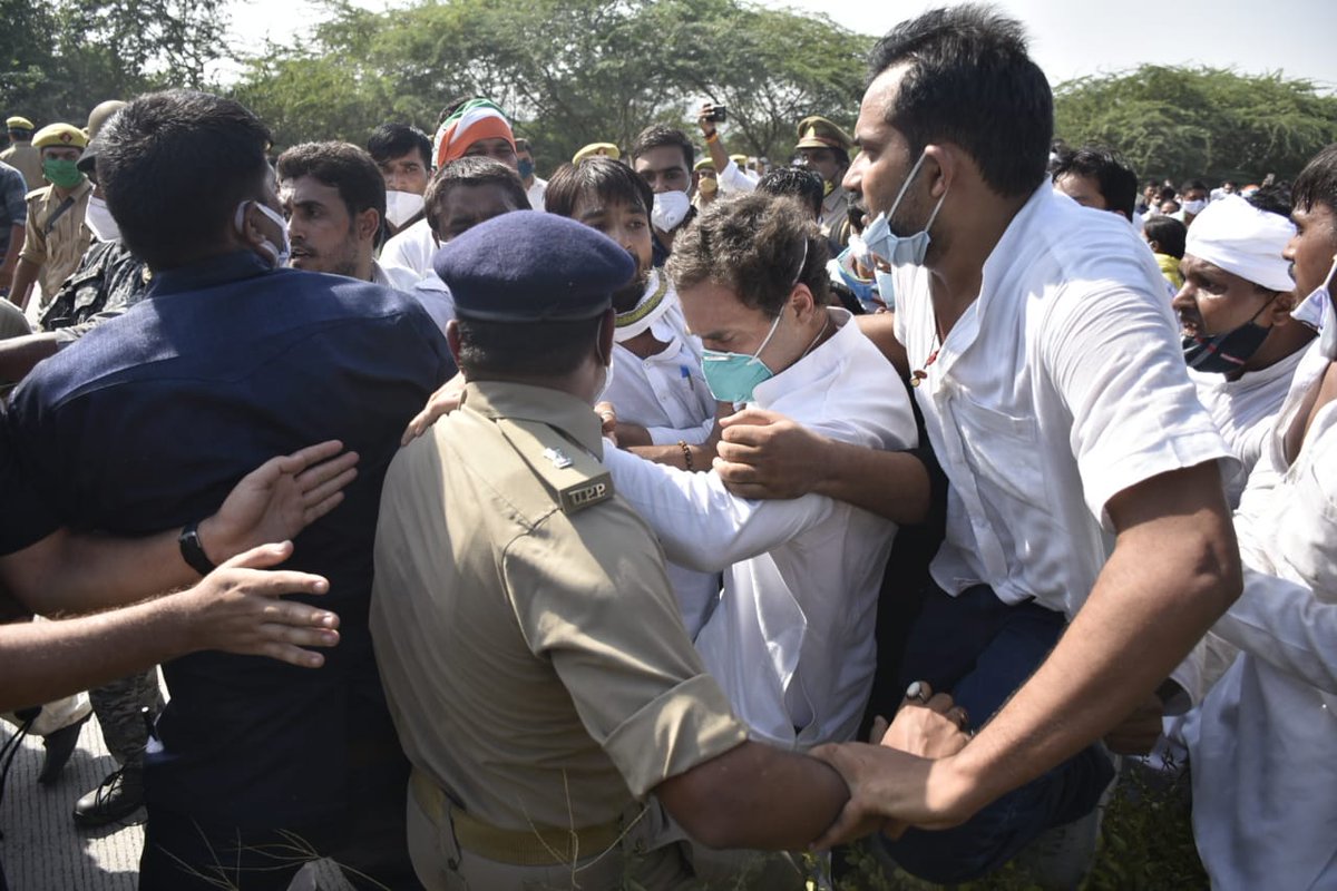 INCIndia's tweet photo. "Violence is the weapon of the weak, non-violence that of the strong." 

- Mahatma Gandhi 

#JusticeForIndiasDaughters https://t.co/Epy5cDUoCC
