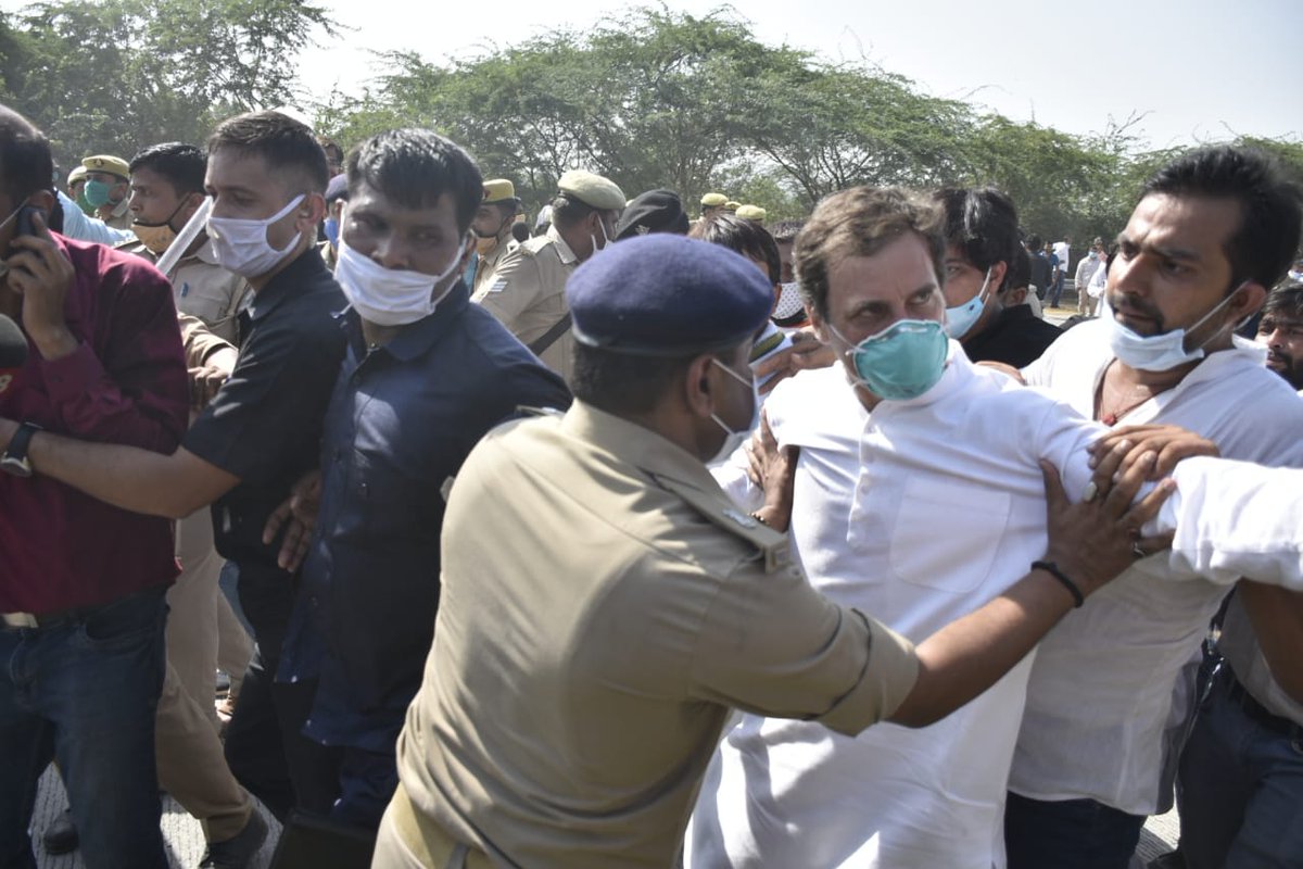 INCIndia's tweet photo. "Violence is the weapon of the weak, non-violence that of the strong." 

- Mahatma Gandhi 

#JusticeForIndiasDaughters https://t.co/Epy5cDUoCC