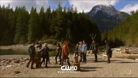 redofpendragon's tweet photo. He deserved to be with them 😔 #The100 https://t.co/xpbXc0oH2g
