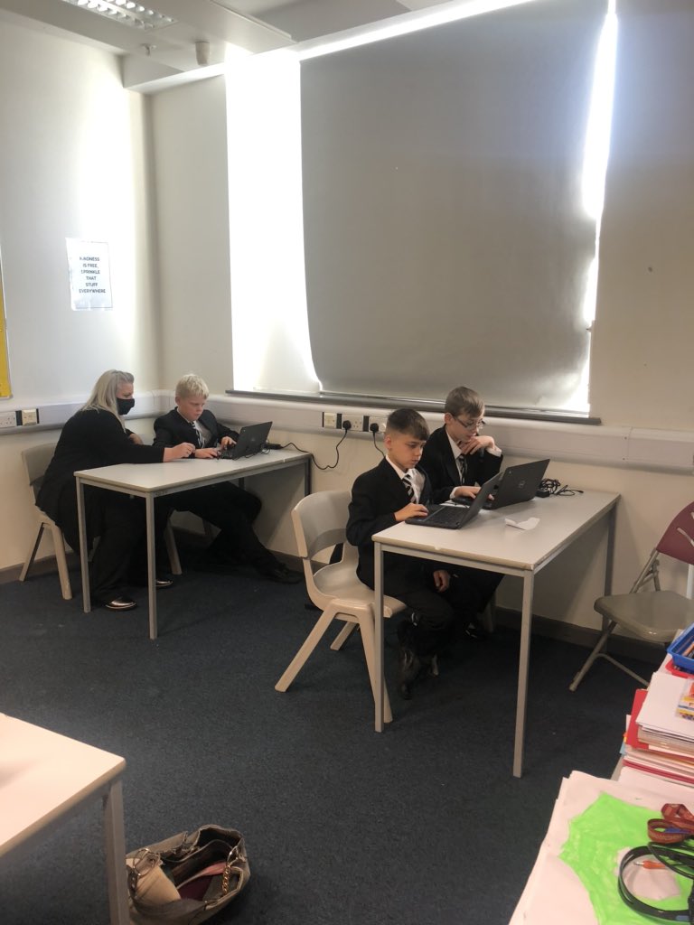 LlanwernSLC's tweet photo. New Chrome books up and working in the SLC @Llanwern_High Thank you @NewportCityH #mathsmorning #hardatwork https://t.co/6qLDdGcOks