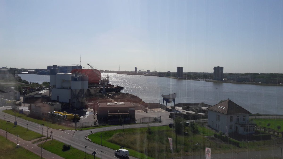 Ondernemers opgelet! Wij hebben binnenkort #werkruimtes, #opslagruimtes en een #atelierruimte beschikbaar in #CapelleaandenIJssel.

De werkruimtes zijn 30-80 m², de opslagruimtes 600-750 m² en de atelierruimte is 300 m².

Interesse? Meld je aan via bit.ly/34c6e72