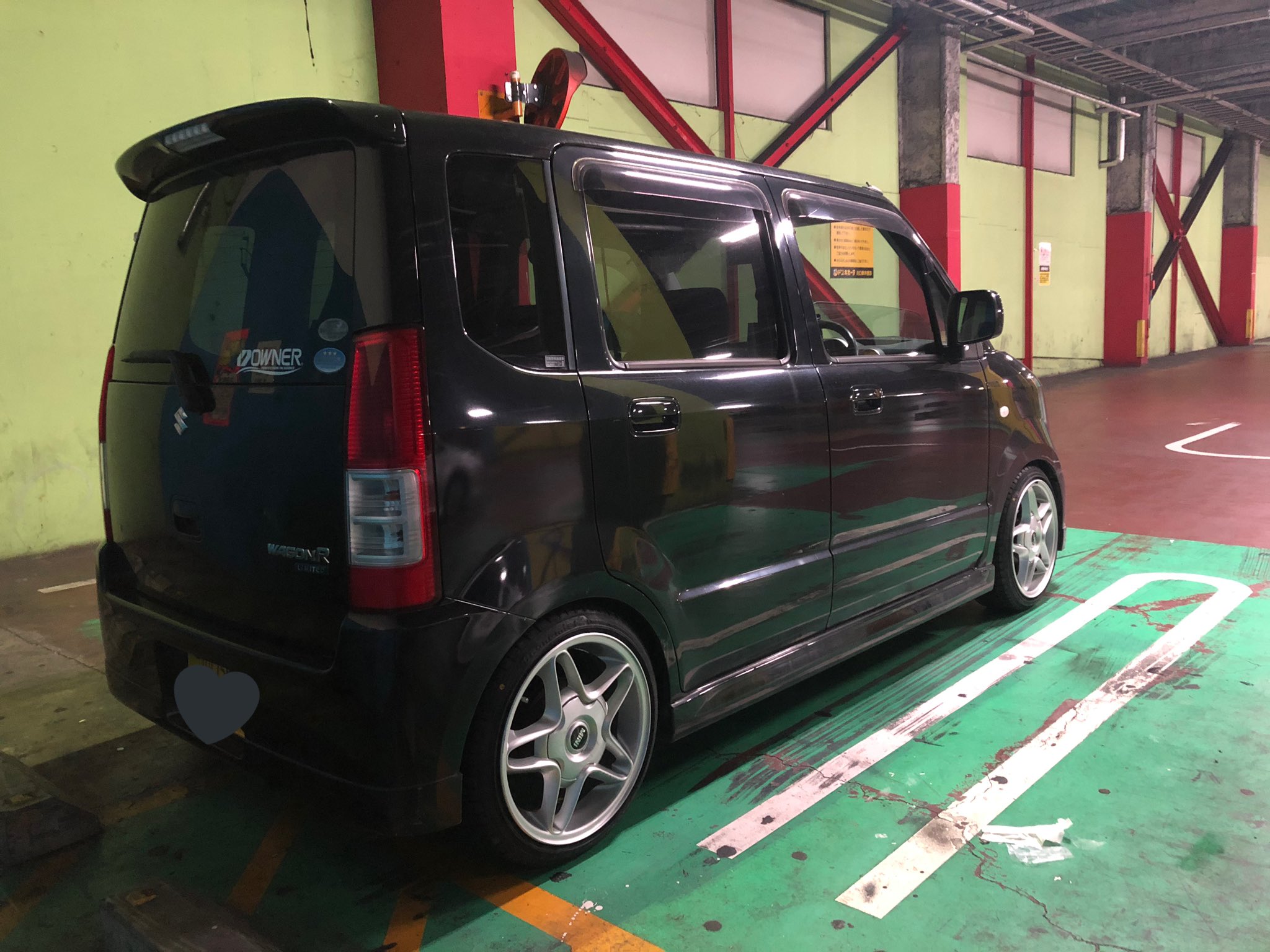 ゆってぃ ワゴンrのホイール悩んだ結果mini純正にしたんだけどバチクソかっこいいじゃん T Co 675lx9obis Twitter