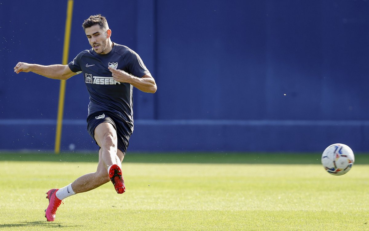 🔝 <a href="/JairoTheki/">Jairo Samperio</a> #HighClass