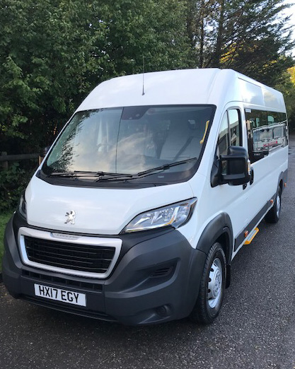 RedKiteMinibus's tweet photo. Two of three great used L4 17seat Peugeot Boxers on their way to @startraveluk this morning. Enjoy your new buses!

#minibus #Peugeot #Boxer #RedKite #usedminibus #taxi https://t.co/Rl3l4L6cnF