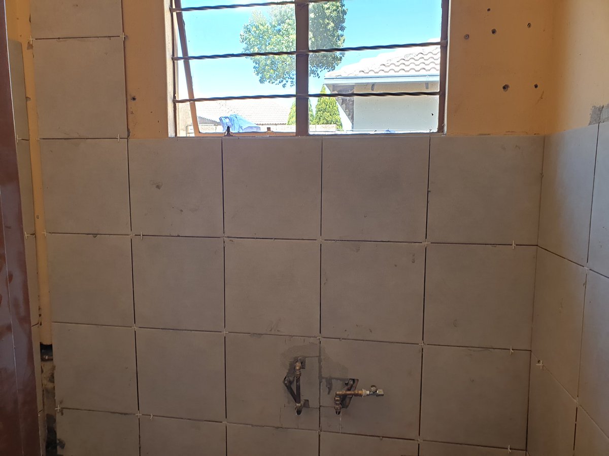 ChphGroup's tweet photo. Sometimes there's a need make changes in the toilet and add a shower 🚿 let us know how we can assist you 🤩
#homeimprovement 🏠
#wearerenovators 👷🏿‍♂️ 🧰 👷🏿‍♂️
#CHPH 🛠 https://t.co/BVRsIAGoZH