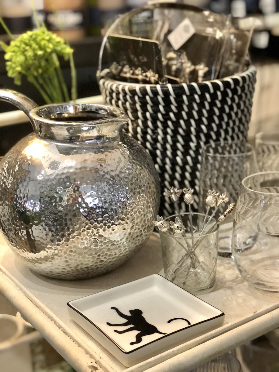 Autumn entertaining #entertaining #wineglasses #cocktails