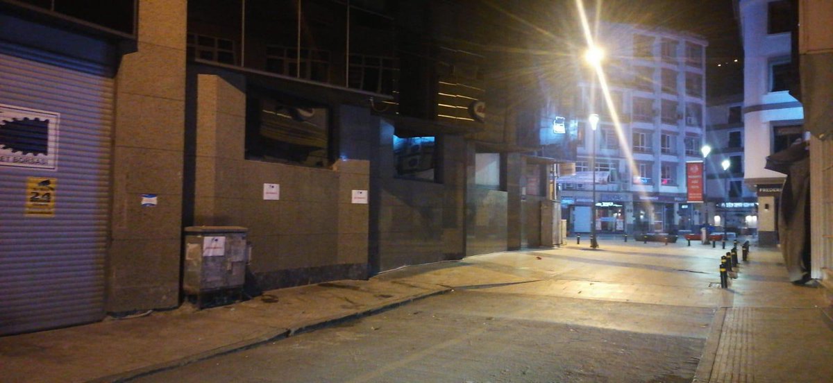 obbparklar's tweet photo. @yasinyasarr10 @mhilmiguler @tuncaysonel @OrduBBld Yasin Bey merhaba, yaya yoğunluğunun fazla olduğu kent içi alanlarda güvenlik ve hijyen açısından çöp konteyneri konulamamaktadır.Bu alanlarda çöp çıkarma saatleri belirlenmiş olup, gerekli denetim zabıta ekiplerimizce yapılmaktadır. https://t.co/qFhljlG327