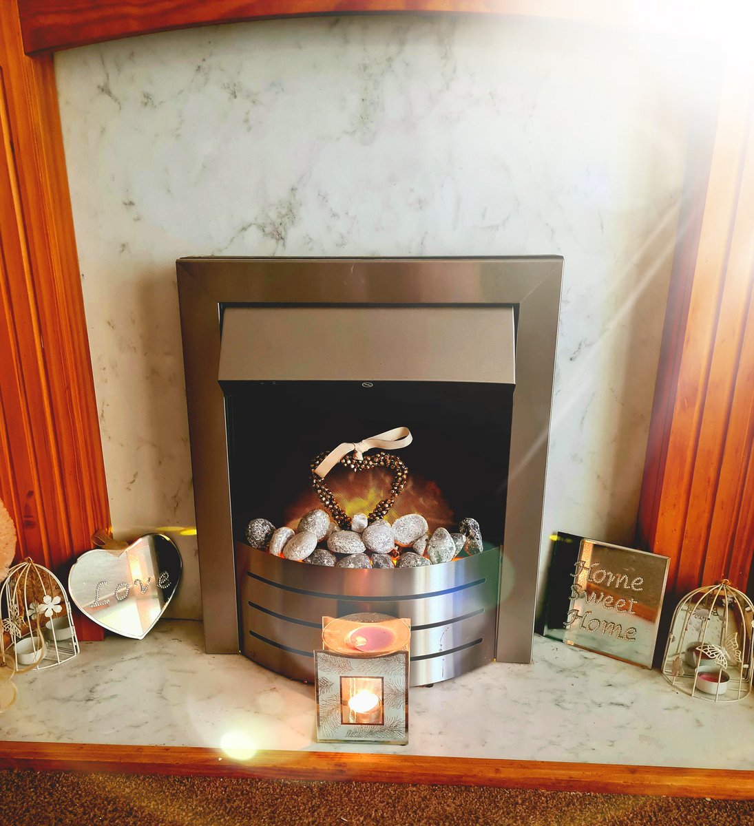 lisamj_33's tweet photo. am scouse cinders today ๐คฆโโ๏ธ #mrsmop current smell eau de pledge ๐๐๐ https://t.co/OymDOMWYM1