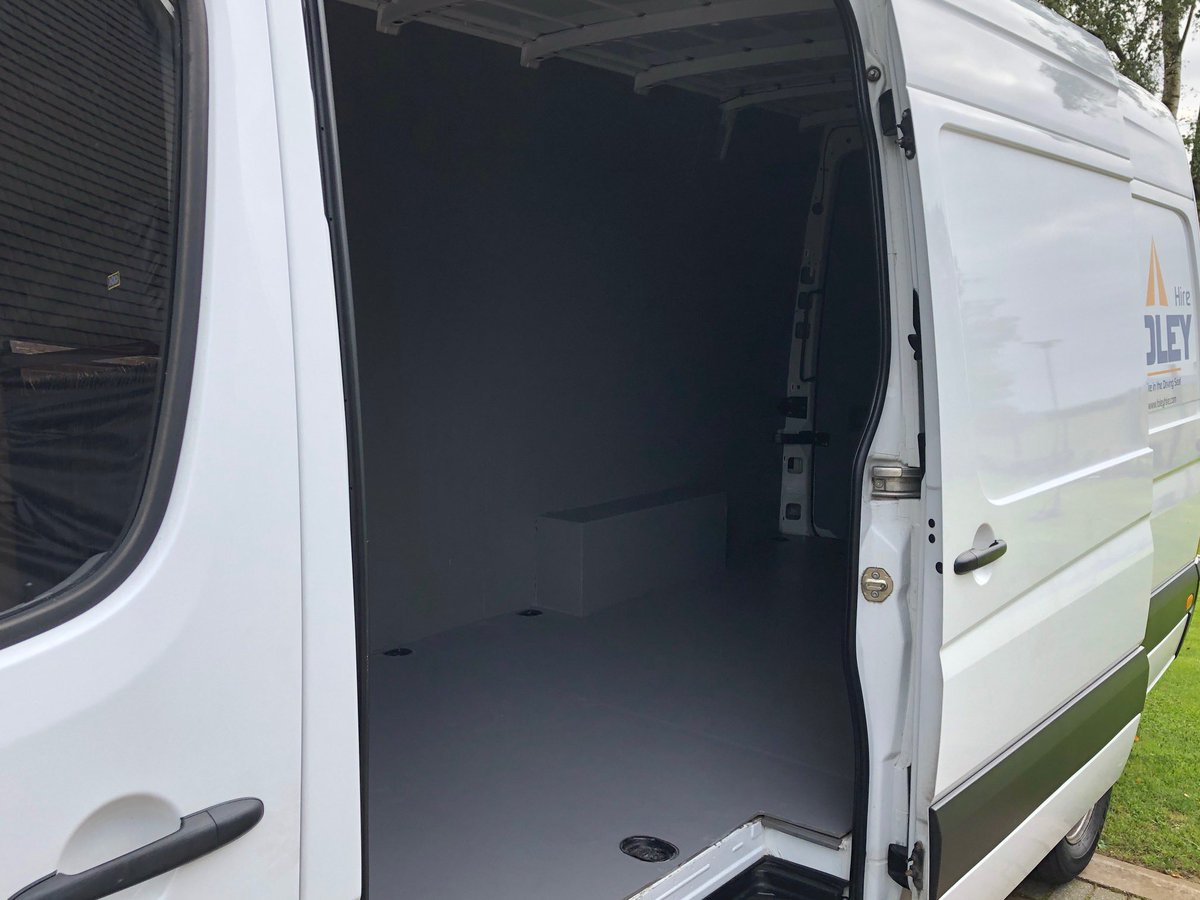FoleyHire's tweet image. Inside our Foley Vans! Plenty of room, great for moving house, hire, great prices! Call us on 01562 813402 or email us on rplgroup@aol.com for enquires 😃 #van #hire #man #sprinter #foleyvanhire #vanhire