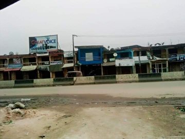 AniobodoGenesis's tweet photo. @EmekaGift This is the over crowding Ekoha Market   popularity known as shopping Aba Abia, totally shut down https://t.co/HAuzjMvGzz