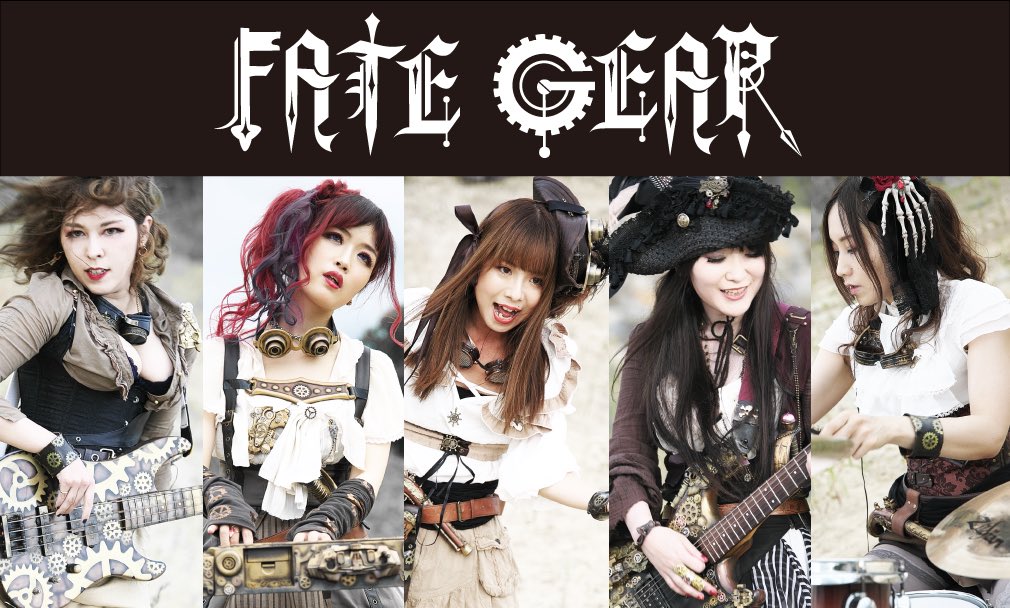 FATEGEAR_JP's tweet photo. 明日10/2の19時に新しい告知があります！

たぶんすぐ売り切れちゃうと思うので、すぐその時間になったらチェックしてください😃 https://t.co/su0TSdChTN
