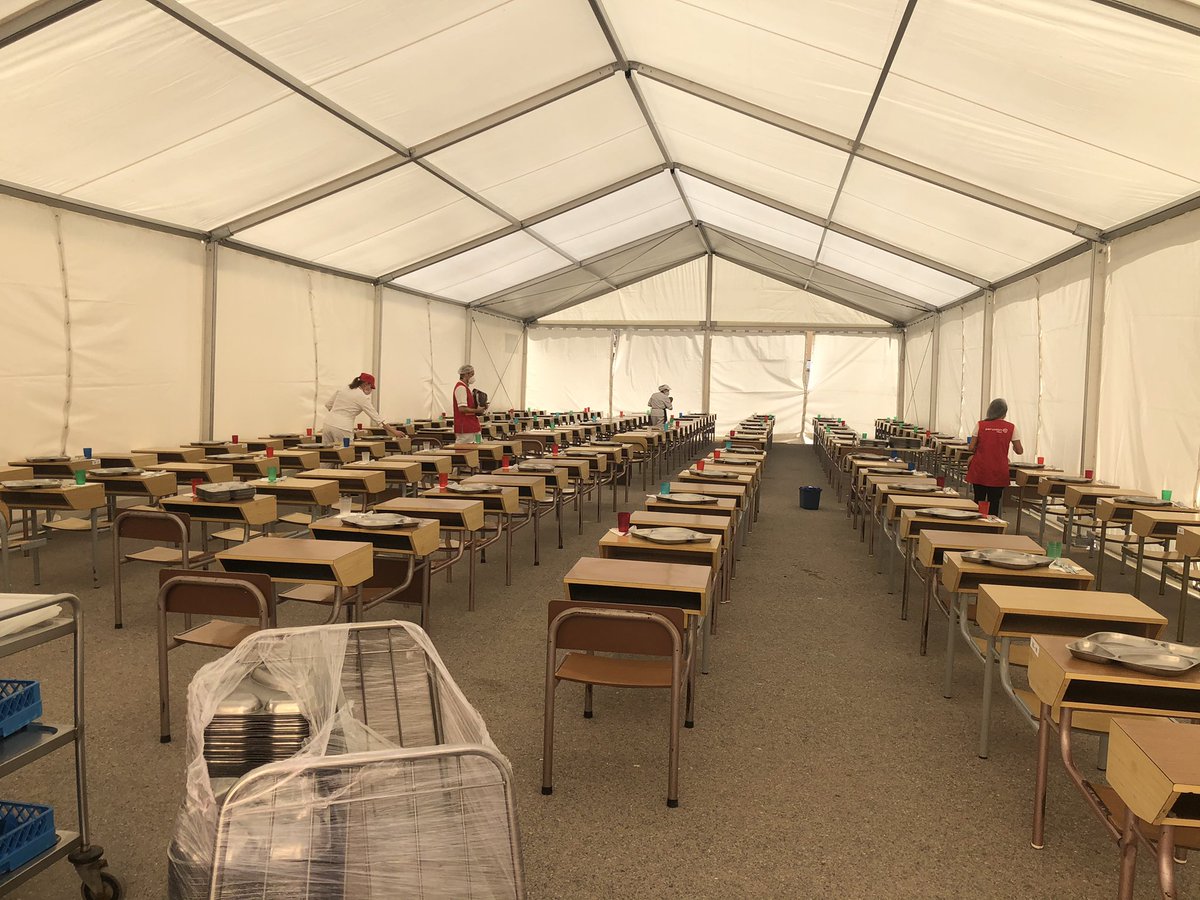 Hoy “debuta” nuestro nuevo espacio para comedor, la carpa “<a href="/APA_Inmaculada/">APA Inmaculada</a> - Colegio” en el patio central, donde comerán alumnos de Primaria y de Secundaria.