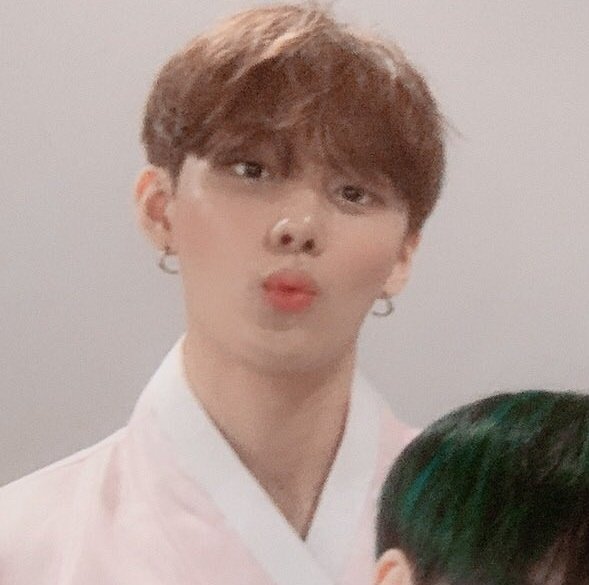 Naddy0314's tweet photo. 추석 연휴 잘 보내세요 내 사랑s 💕😌😌🥺🥺
#2hoon
@treasuremembers @CIX_twt https://t.co/NYzPCeIa1L