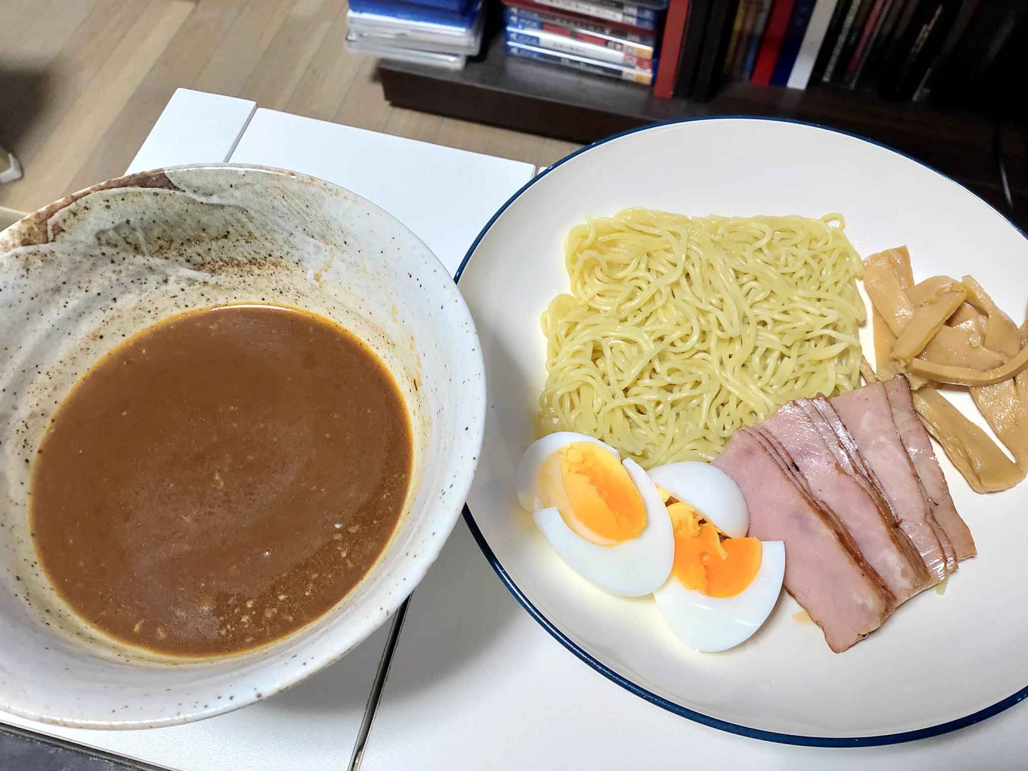 麺1袋じゃ全然足らなかった  