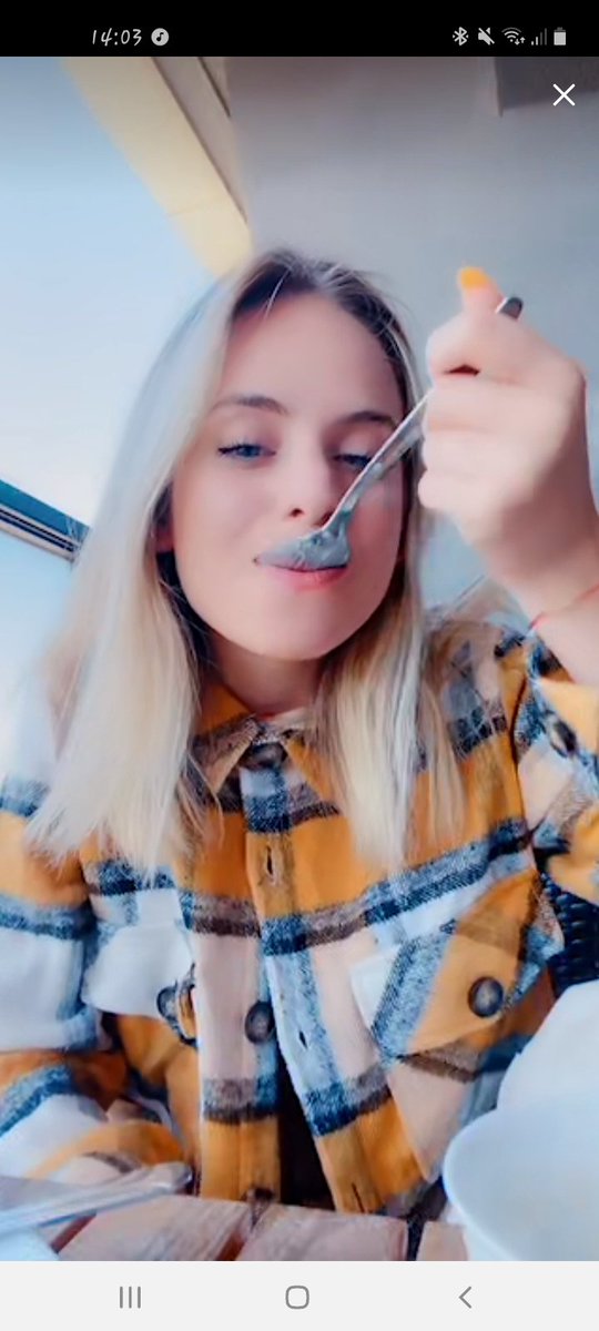 cemresolmazxx's tweet image. İfşa olsun o zaman çok tatlısın bebik🧁🤍 #csfc🌵 #cemrearkandayız🌵 #yanındayızsolmaz @cemresolmaaz