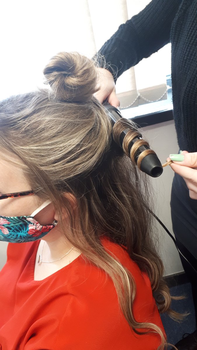 lachic_ba's tweet photo. Behind the scenes of our stylists at work✨ https://t.co/Is0bPZphet