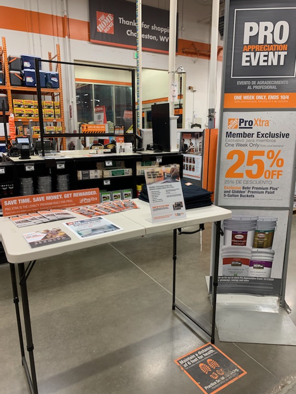 Ralph and the Pro Team getting things ready to kick off Pro Appreciation at 4802. <a href="/lou_nally/">Lou Anne Nally</a> <a href="/tg89w6/">Tim Graley</a> @thd_young <a href="/4802Dave/">Dave 4802 OASM</a>