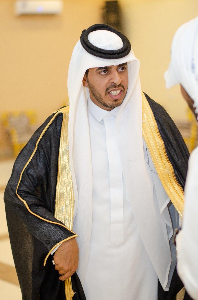 alkhruaim's tweet photo. في ليلة زواج الاخ/ صالح بن مسعود بن قطران ال خريم . اجتمع فيها كل عزيز عندنا في ليلة كلها فرح واخاء مجتمعين في محبة زواج حفيد العقيد  /قطران بن حسين بن عامر ال خريم https://t.co/XqC7ifzoJT