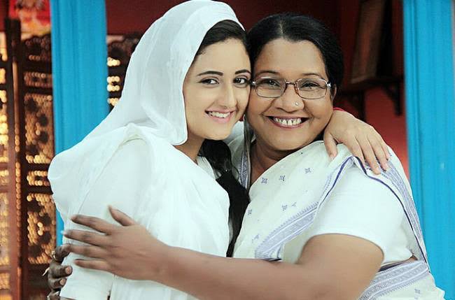 2015: Ishq Ka Rang Safed as Tulsi @TheRashamiDesai appeared in a de-glam avatar as Tulsi, a widow who is not good as she appears. She added an intriguing twist to the storyline of the show.Keep Shining Rashami