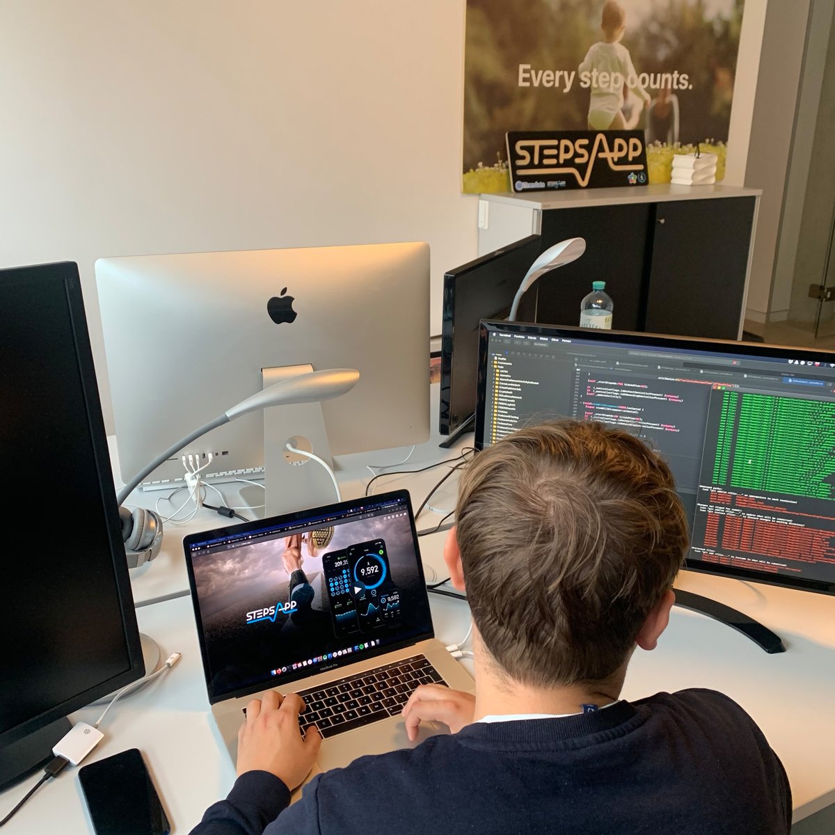 StepsAppTeam's tweet photo. We are working at full speed 💨 on the upcoming update 📱. Be curious and look forward to completely new features while keeping the design experience 👩🏻‍🎨 the same. 

#stepsapp #update #newversion #release #comingsoon #appstore #schrittzähler #pedometerapp #fitnesstracker #iOS14 https://t.co/zKQpxY6N8c